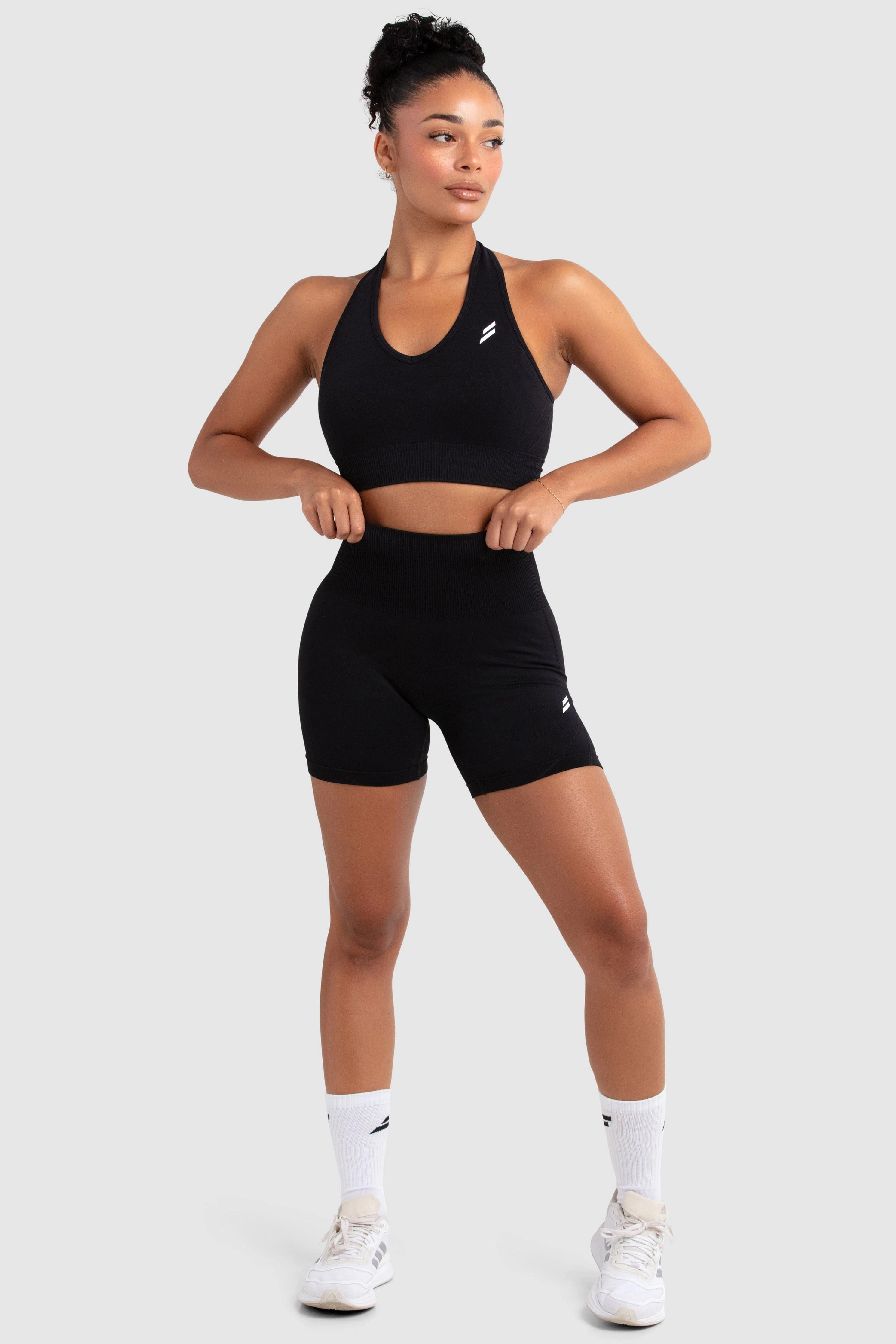 Hyperflex 2 Halter Neck Crop - Jet Black