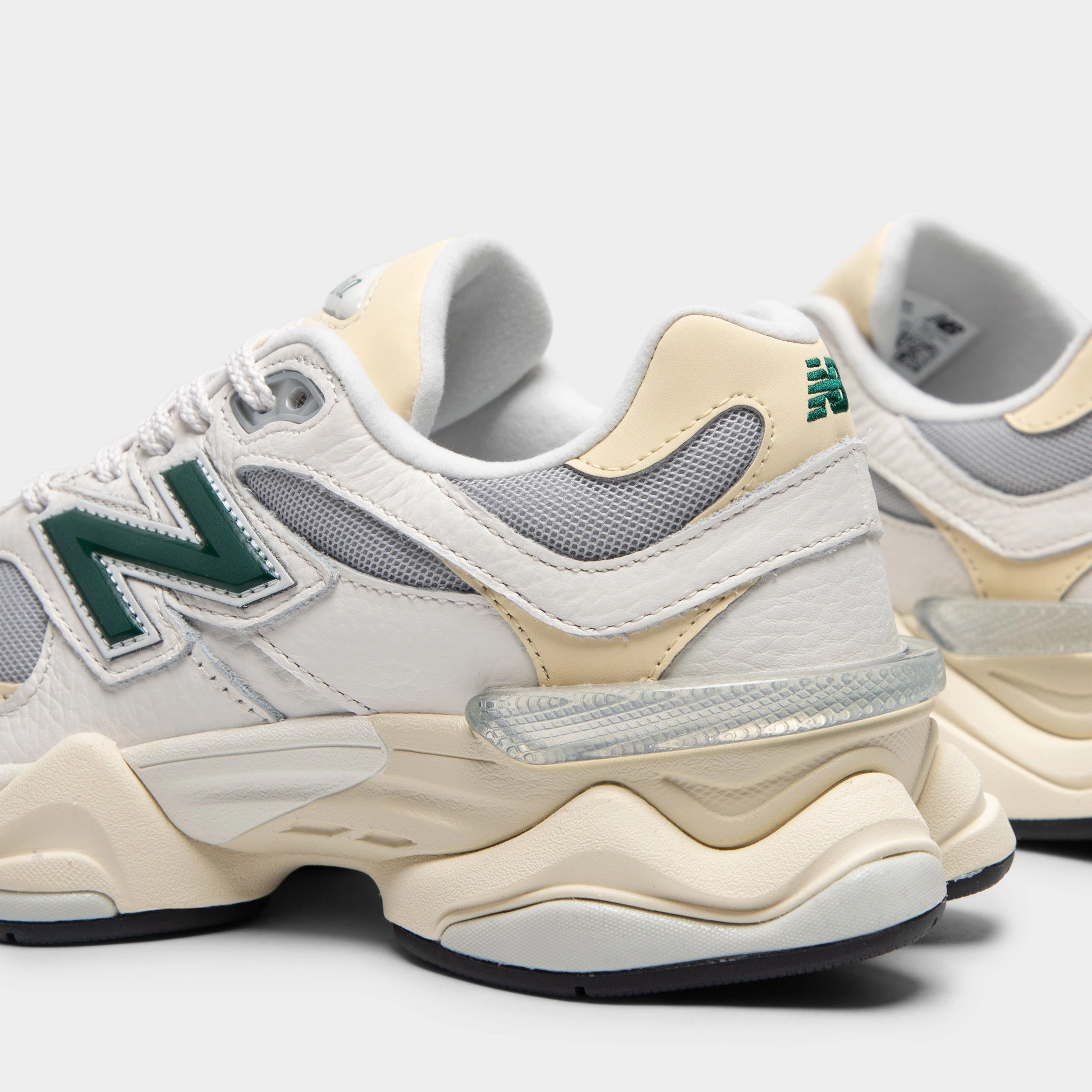 New Balance U9060ESE Sea Salt / Marsh Green - Calcium
