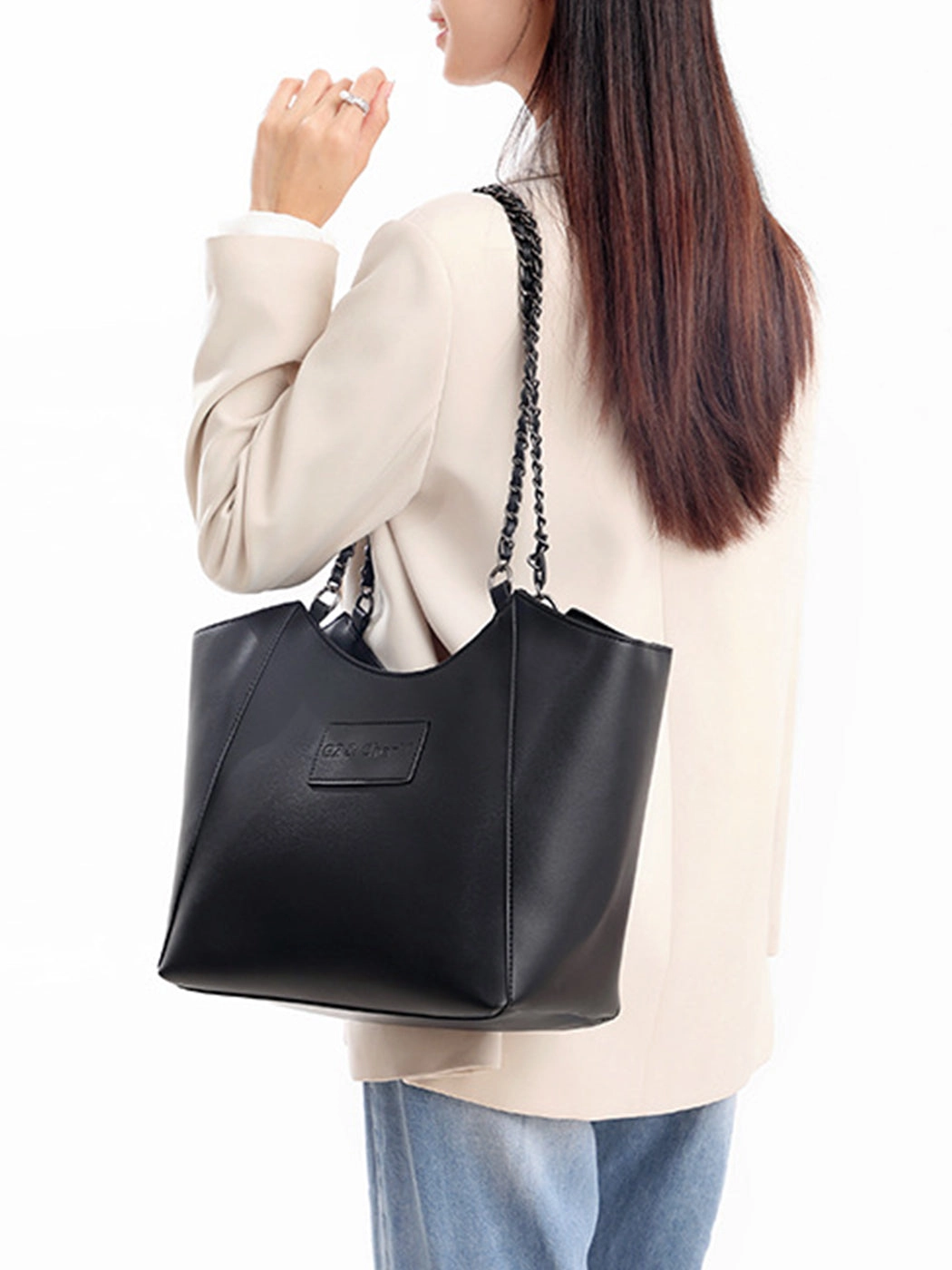 Versatile Chain Shoulder Tote Bag